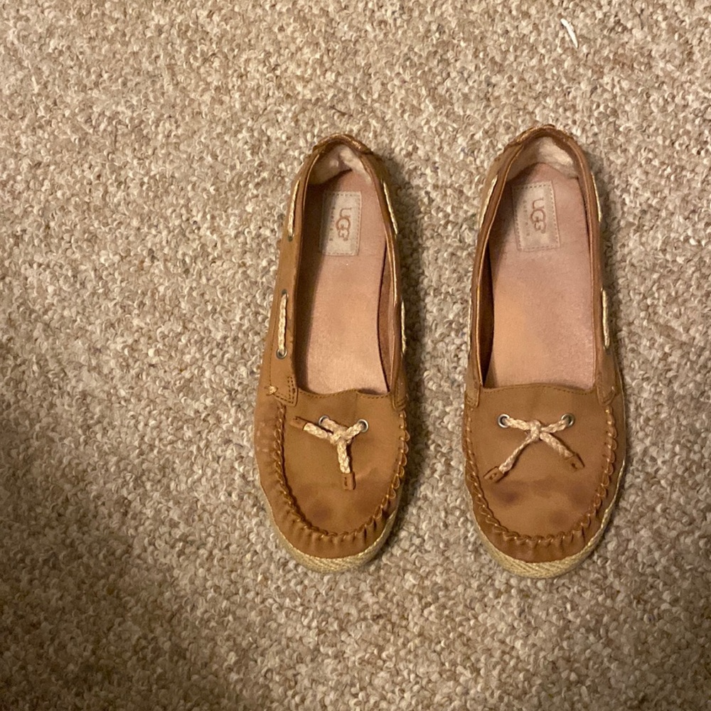 Uggs moccasins size 10